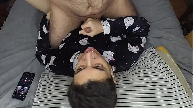 Sweetheart gives a romantic handjob and swallows cum before bed