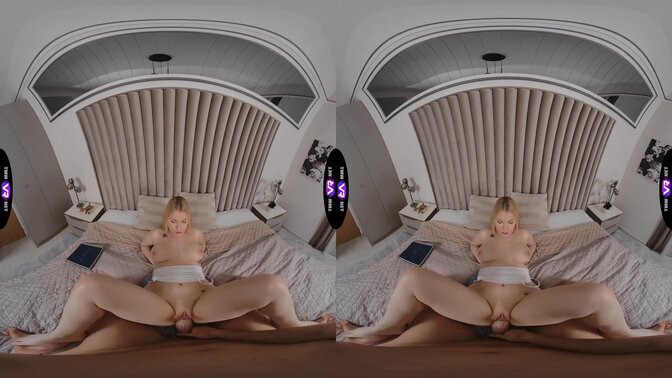 Teen babe Angel Ayyla ditches books for hot VR sex