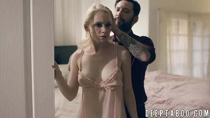 Teen blonde Athena Rayne gets facial from big cock