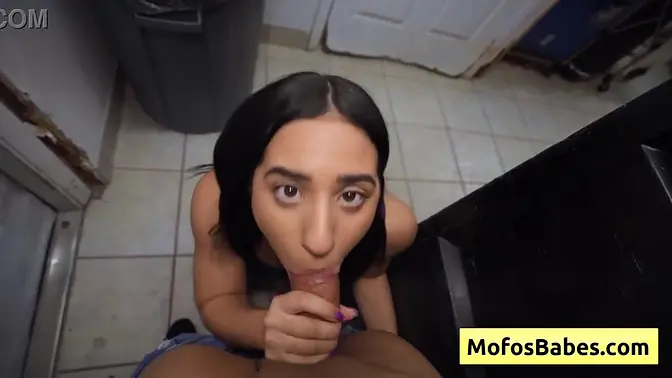 Teen brunette Nikki Mars gets big ass fucked in laundromat