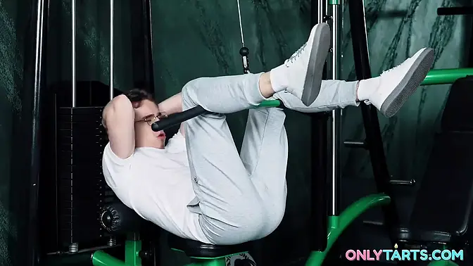 Teen gets her first anal from boyfriend