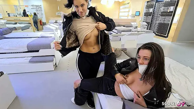 Teen GF cheats on boyfriend in public 3some