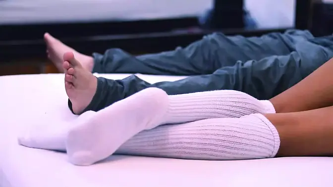 The girlfriend and her boyfriend go to the apartment to fuck