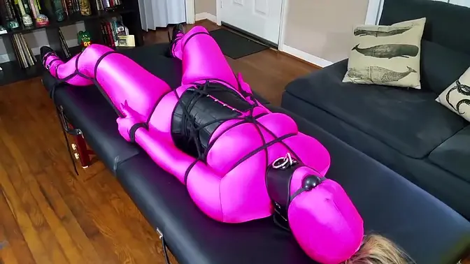 Tight-bodied girl with big b's works him over