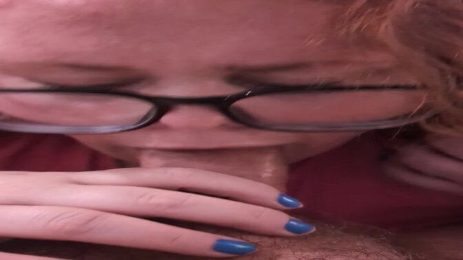 Two hot babes share lucky guy in FFM threesome