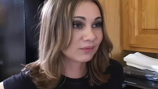 Two hot models share cum from each other's assholes