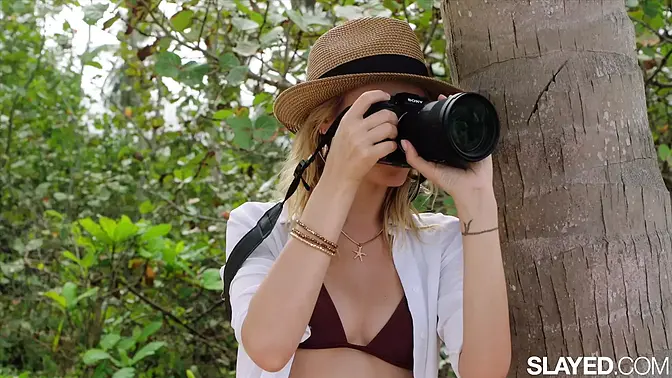 Two sun-kissed blondes get naughty on the beach