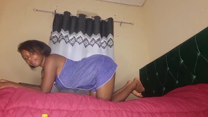 Valentine's Day special featuring real squirting action! A lucky guy gets