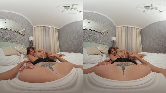 Veronica Leal Turns Lesbian for Mia Trejsi POV