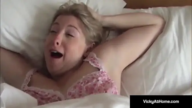 Vicky Vette and Sunny Lane's MILF Magic