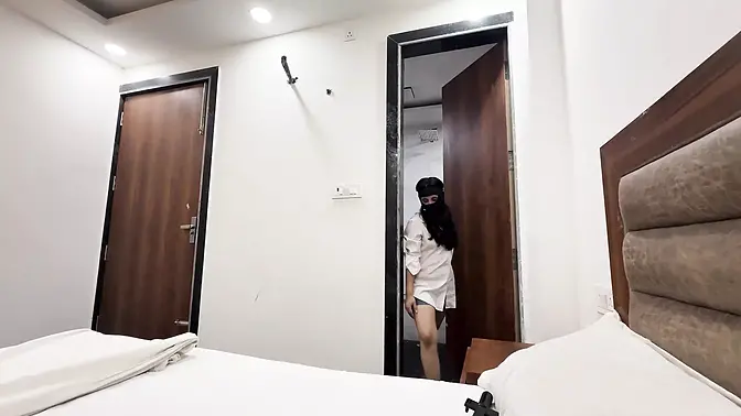 Virgin girlfriend takes anal for the first time