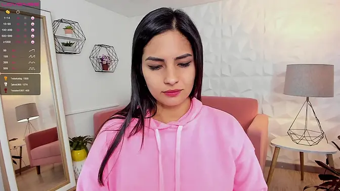 Virgin Latina's bubble butt gets spread wide