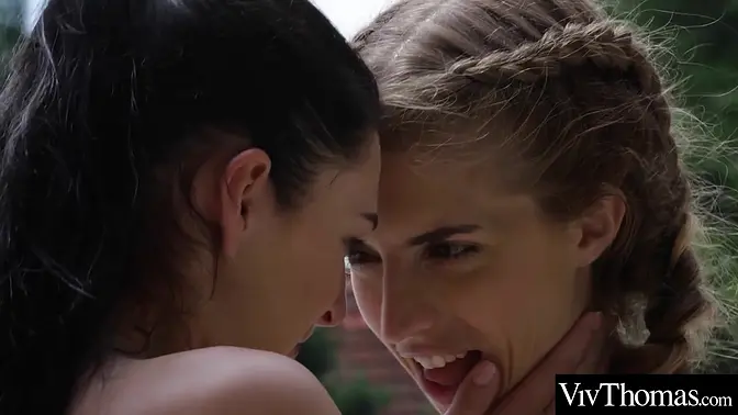 Vivian Thomas' Poolside Lesbian Licking Sesh
