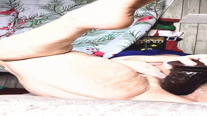 Wet pussy gets pounded in a dirty belly shaking session