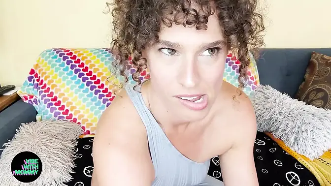 White MILF with big booty gets creampied in her ass then mouth