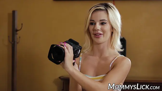 Wicked Milf's Steamy Lesbian Session