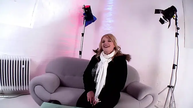 Young cutie with big booty rubs her muff and sucks cock