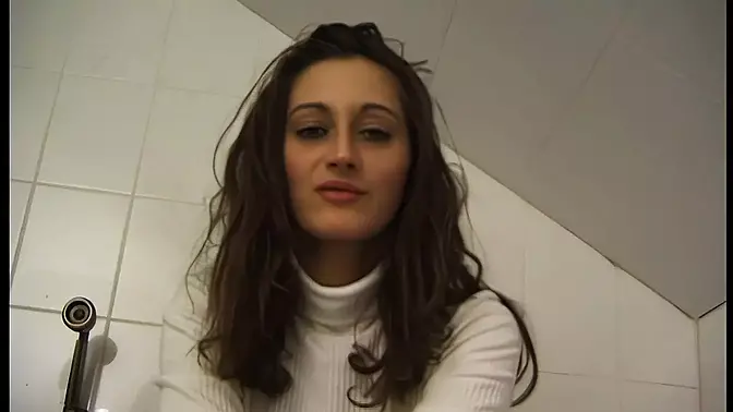 Young German chick fingers her pussy and sticks a dildo in her ass