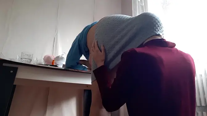 Young secretary licks her MILF boss's ass for a promotion