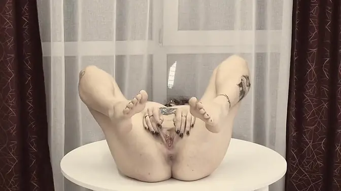 Young slut takes big black cock in her ass